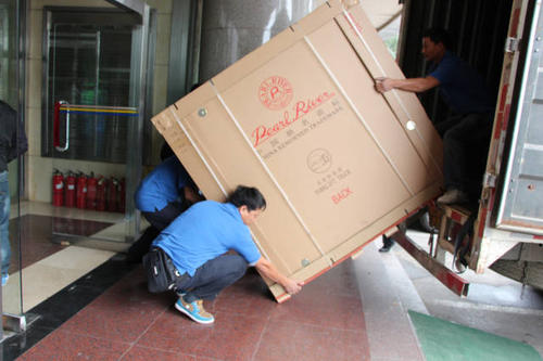 相山钢琴贵重工艺品无忧运